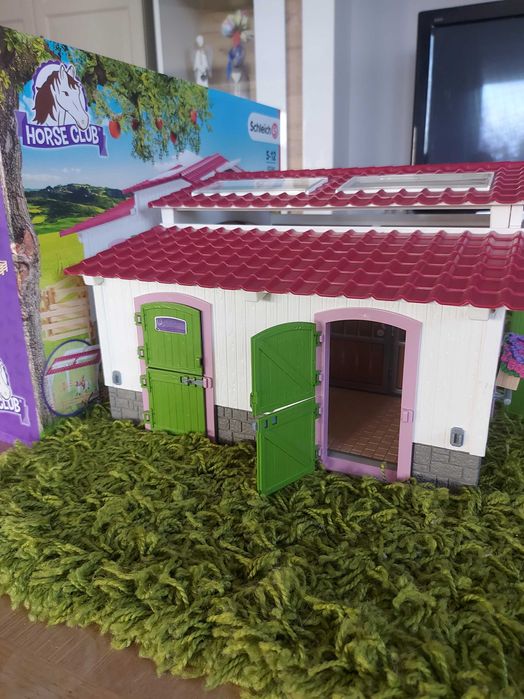 Stajnia SCHLEICH 42344