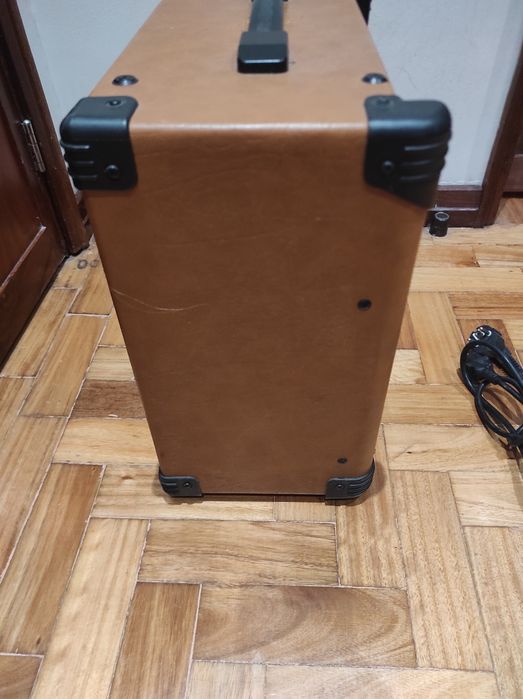 Amplified Speaker Box64752320909313123