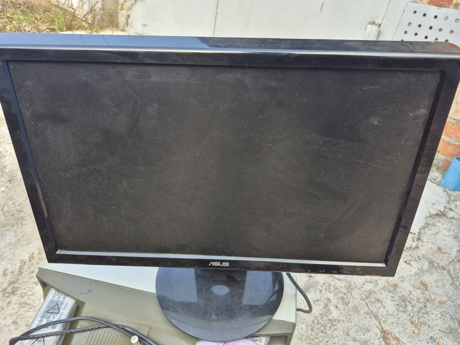 Монитор Asus 22'