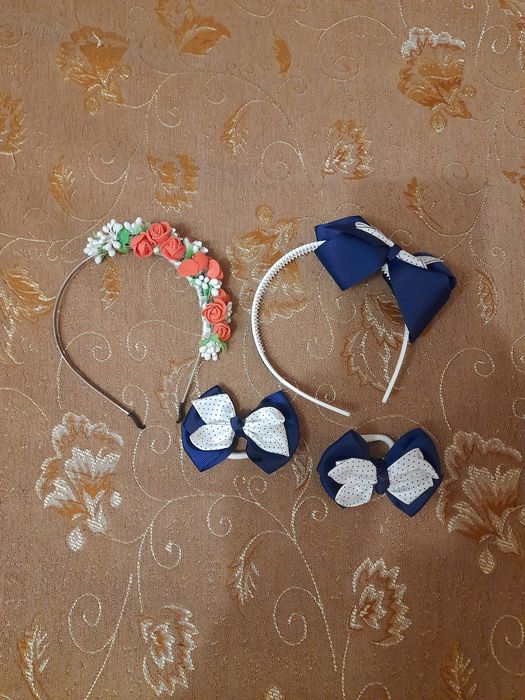 Обруч та резинки для волосся