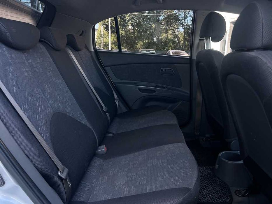Kia Rio      2009
