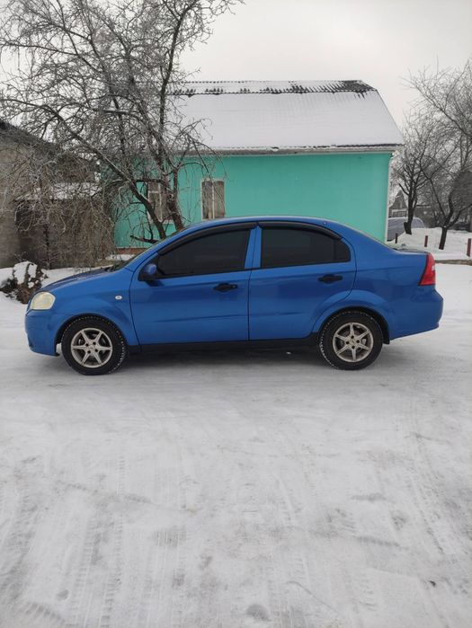 Chevrolet Aveo 2007 г газ бензин