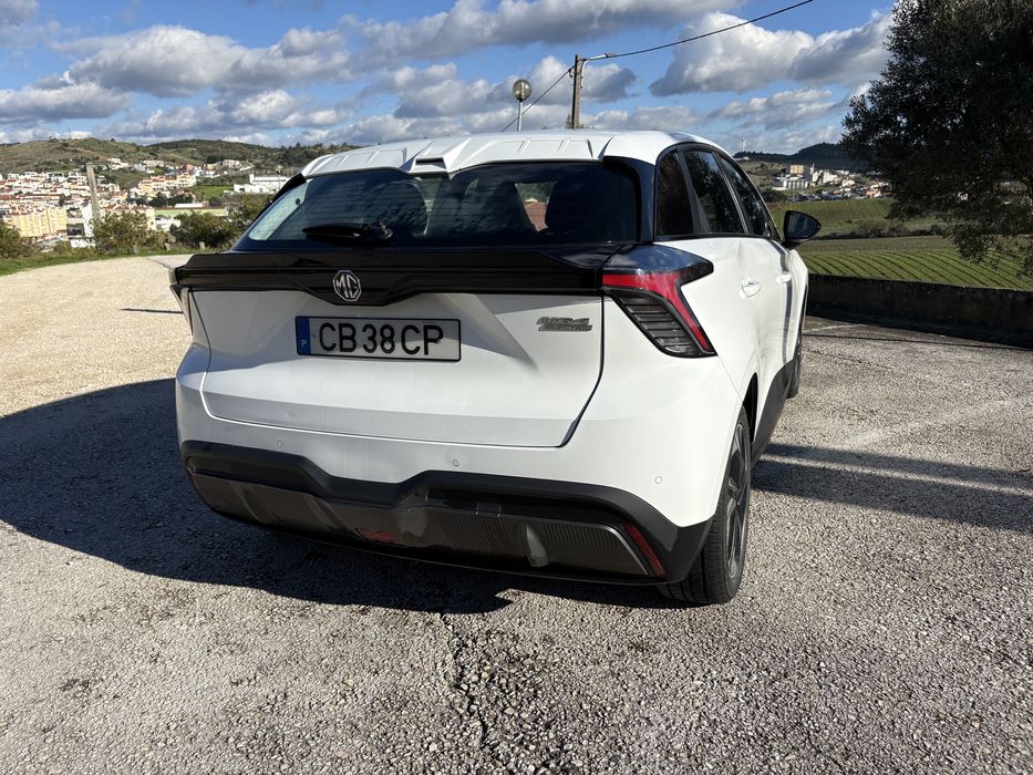 MG4 51 KWh 350km autonomia