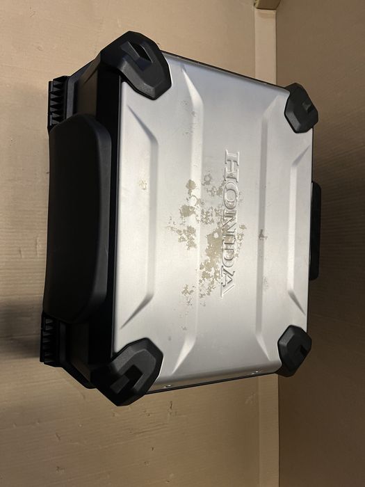 Honda Xadv Kufer centralny  aluminiowy