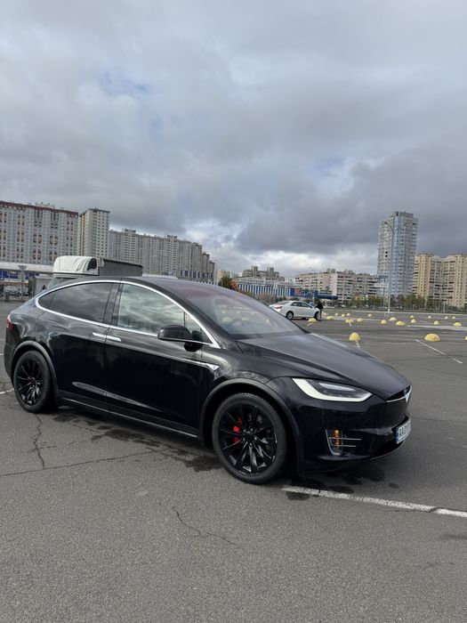 Тесла модел х 84км родного пробега