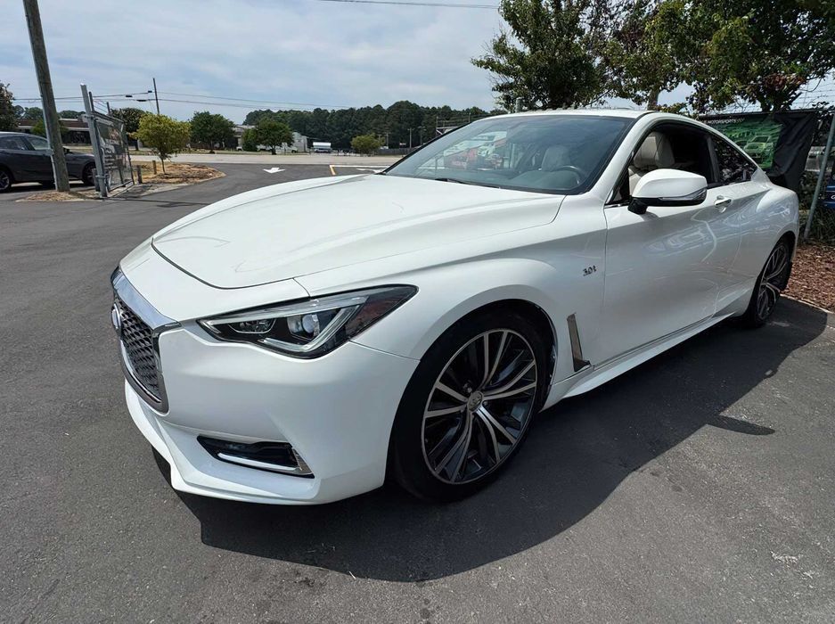 Infiniti Q60 Sport      2017