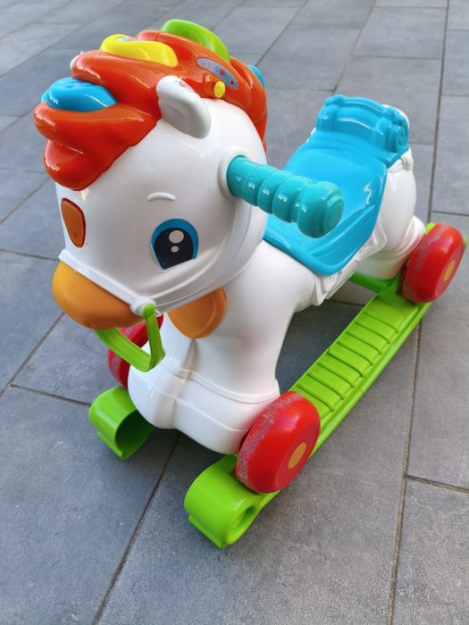 Cavalo balancé, andador, centro atividade