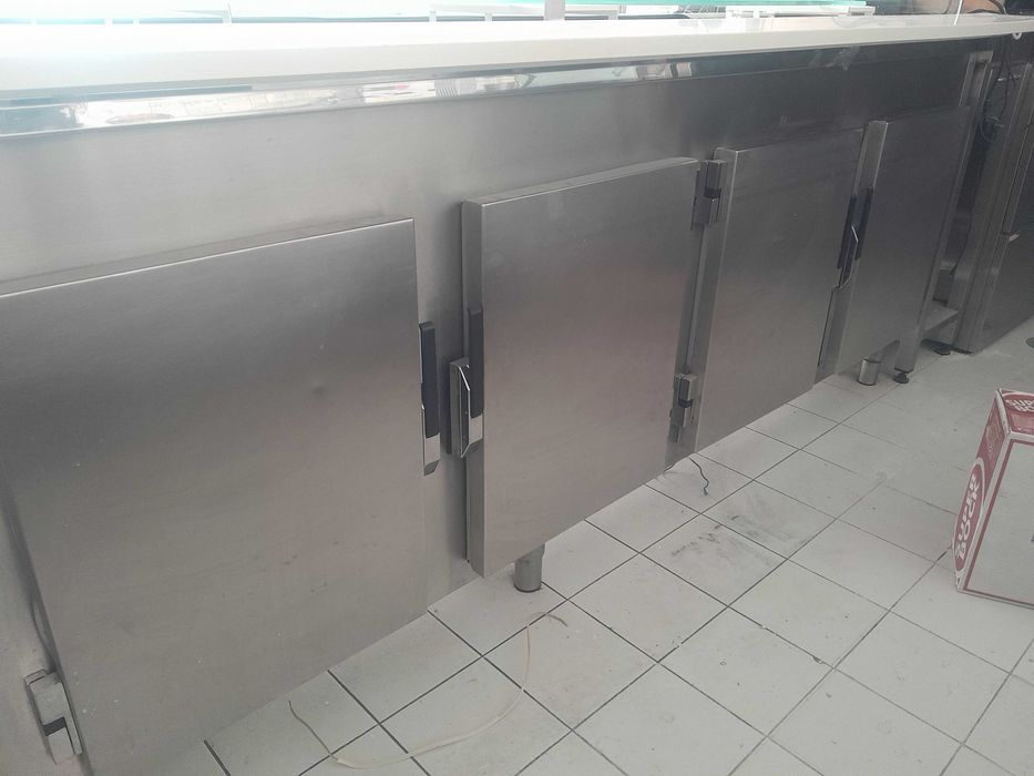 VITRINE FRIGORIFICA 2.50 cm. estado nova