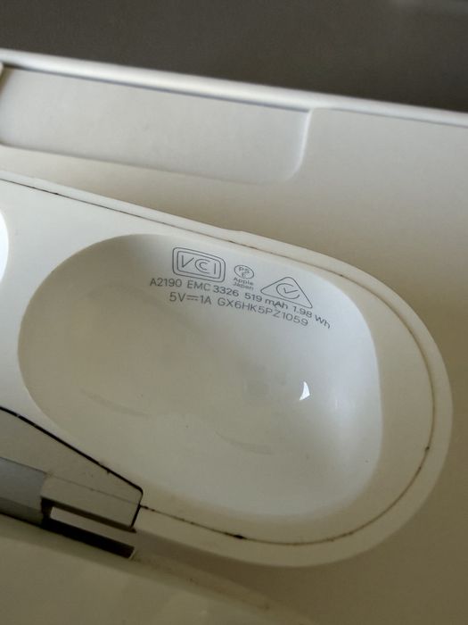 Apple AirPods Pro 2 MagSafe - Original, Como Novo