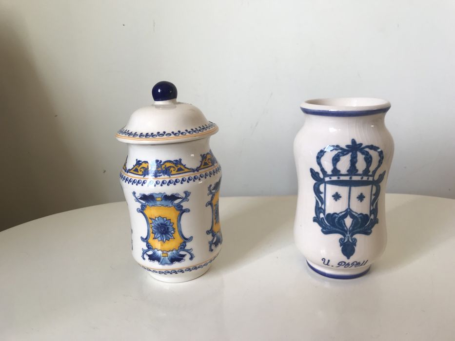 2 Potes de Farmácia em Cerâmica. Sem Uso