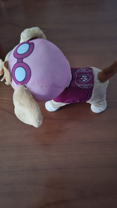 Brinquededo cadela Sky da Patrulha Pata