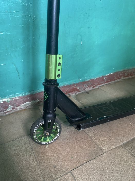Продам трюковий самокат Best Scooter