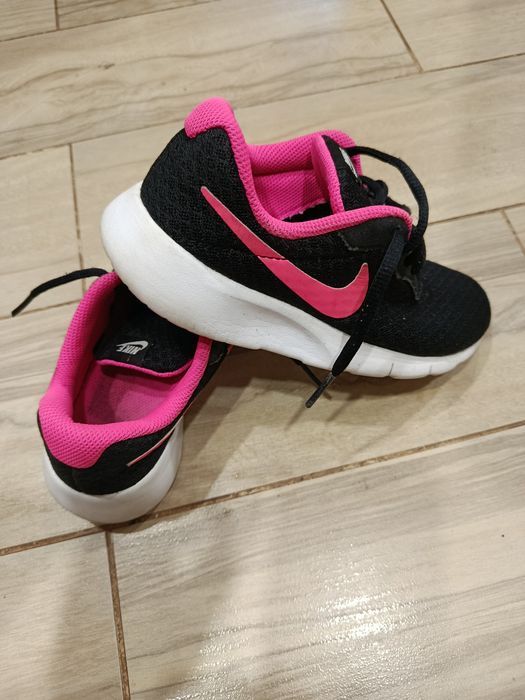 Кросівки на дівчинку Nike 33р.