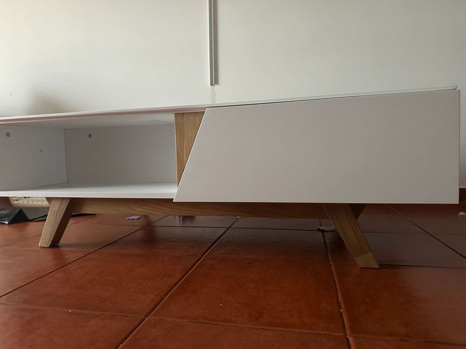 Vendo móvel TV novo