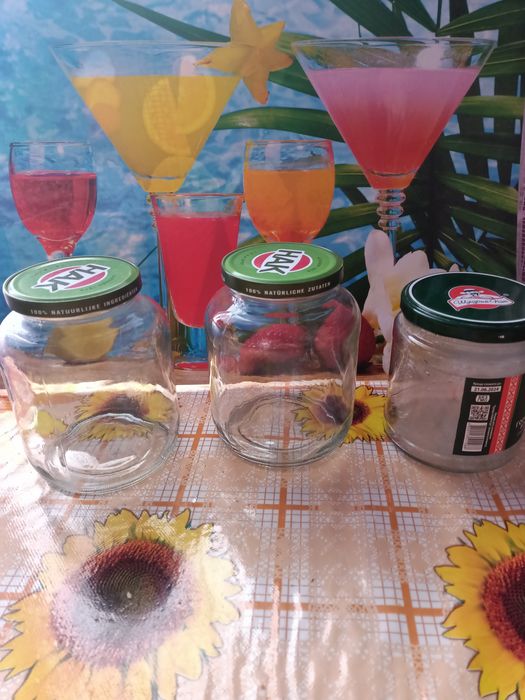 Скляні  банки з кришками