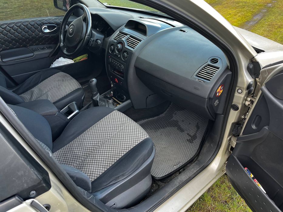Продам Renault Megane ( газ/бензин )