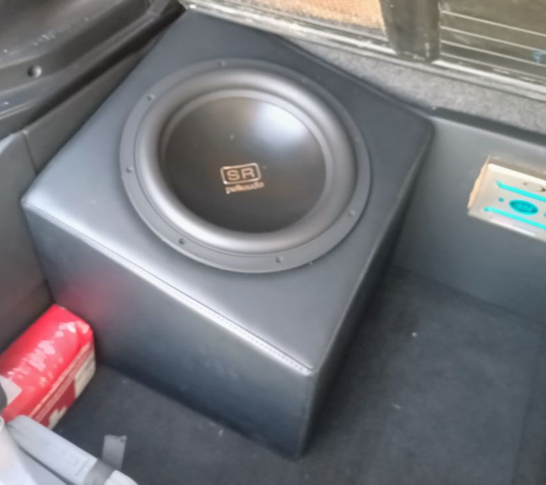 Sistema de som auto profissional