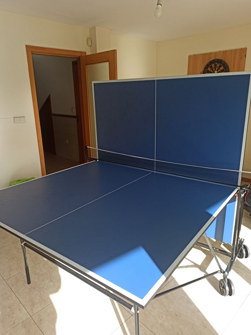 Mesa De Ping Pong Usada - Outros Desportos - OLX Portugal