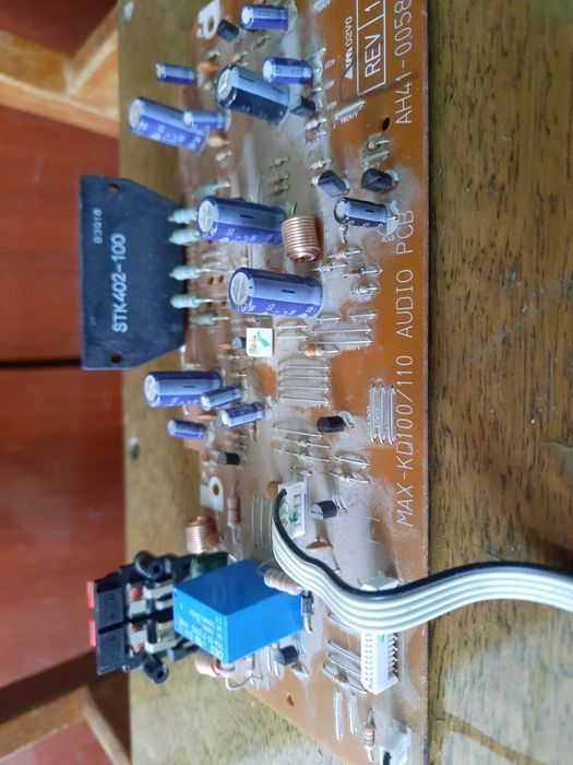 Поодам усилитель теам6041 боибукс по 700 грн.