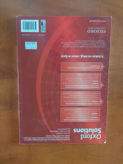 Oxford Solutions Pre-Intermediate student's book