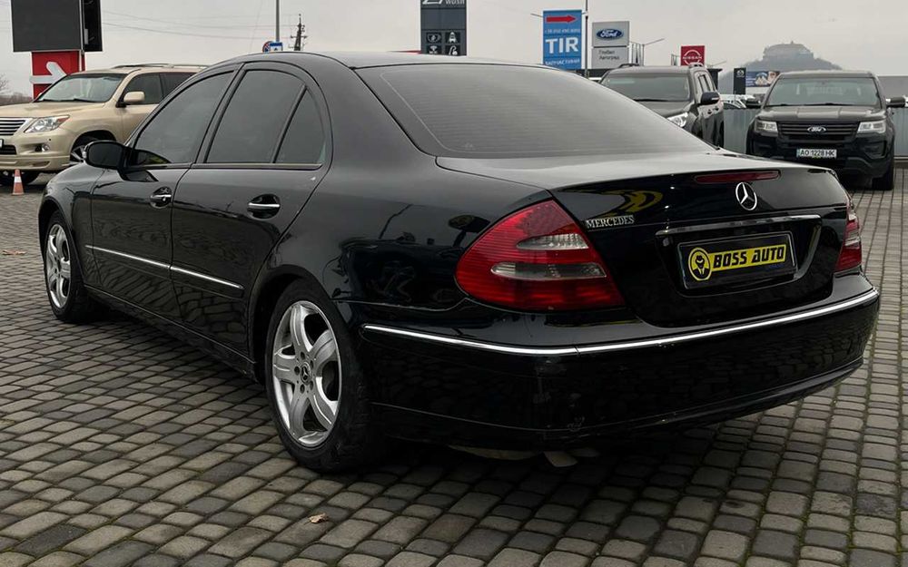 Mercedes-Benz E 220 2003