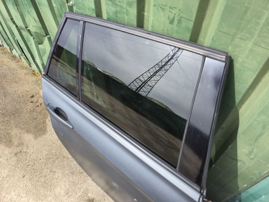 Porta traseira trás direita BMW Serie 3 F31 Carrinha (2012 a 2019)