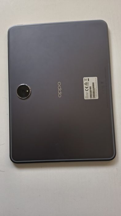 Tablet Oppo Pad 2 z klawiaturą. Wersja 8/256