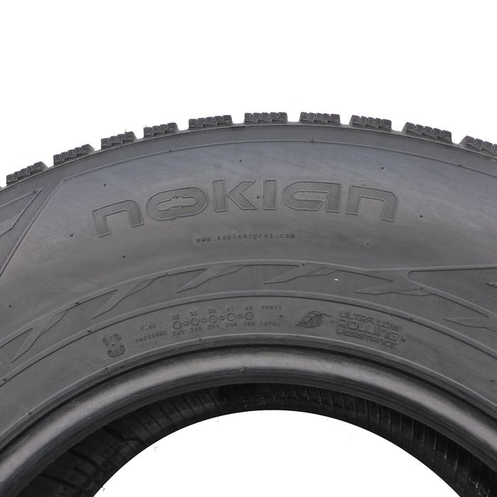 Opona 265/70/16 Nokian 265/70R16 112R R2 SUV Zimowa 2014 6,5mm