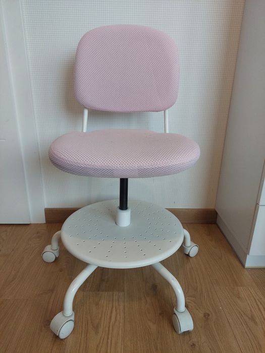 Krzesło obrotowe dziecięce VIMUND