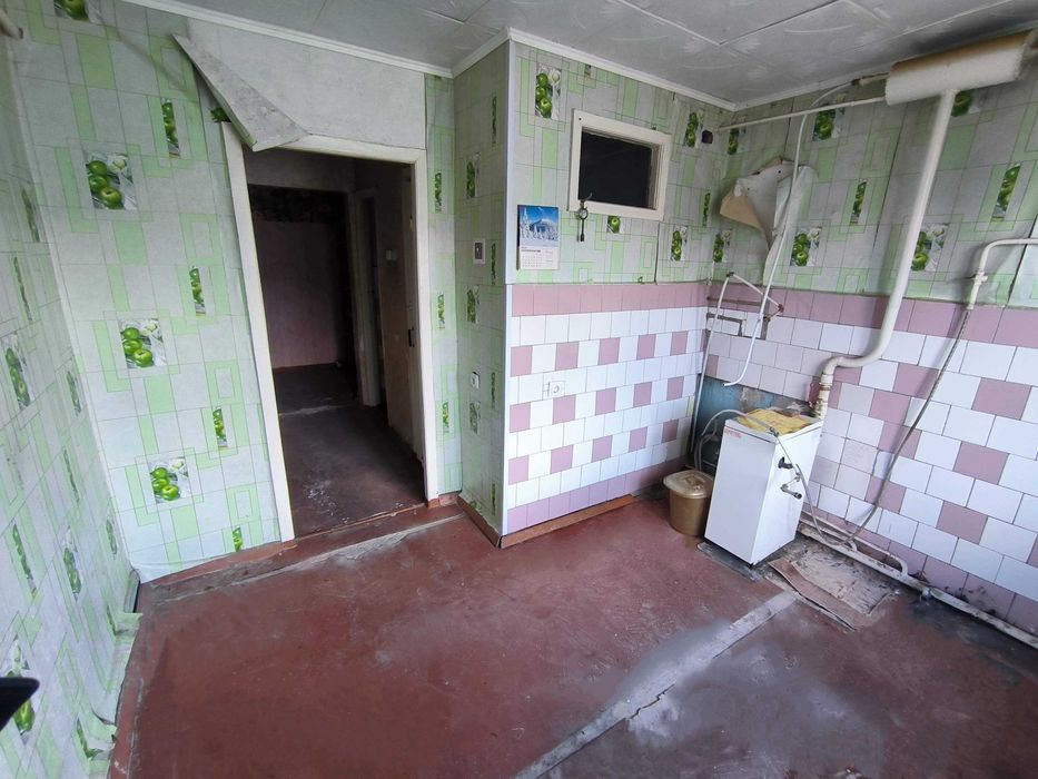 Продам квартиру в смт Чутове