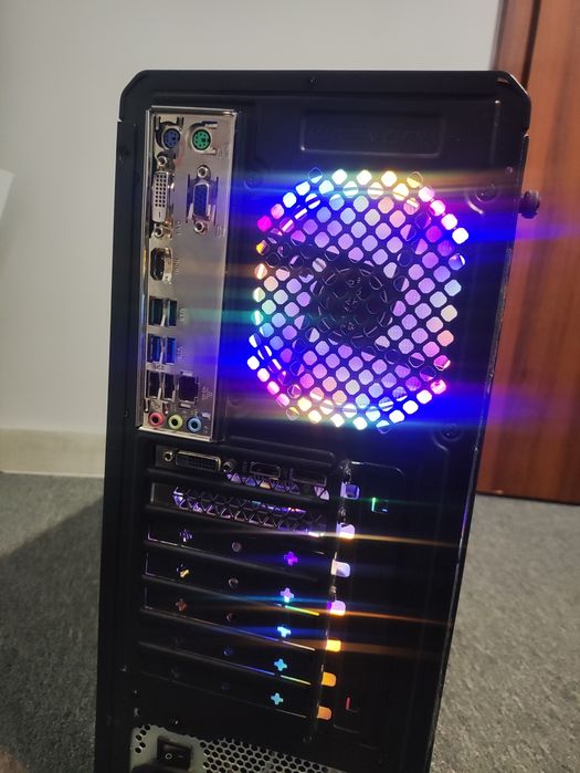 Komputer gamingowy [i5-10400f, GTX 1660 Super, 16GB ram, 512gb SSD