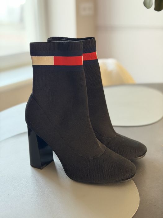 Ботильйони чулки Tommy hilfiger 36-37