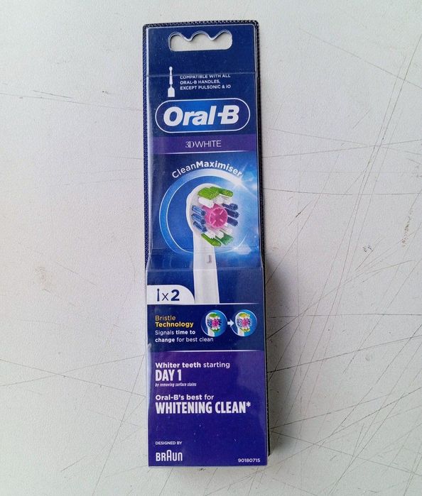 Końcówki do szczoteczki Oral B 3D White Maximiser 4 szt. 2 opk.