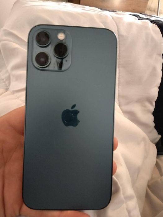 iPhone 12 Pro Max azul pacífico