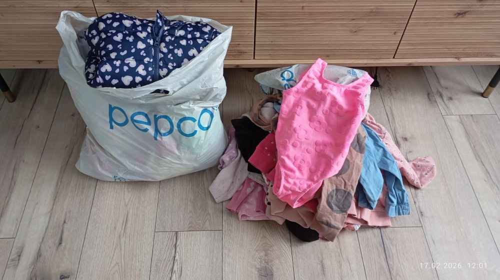 Ubrania dla dziewczynki 110/116