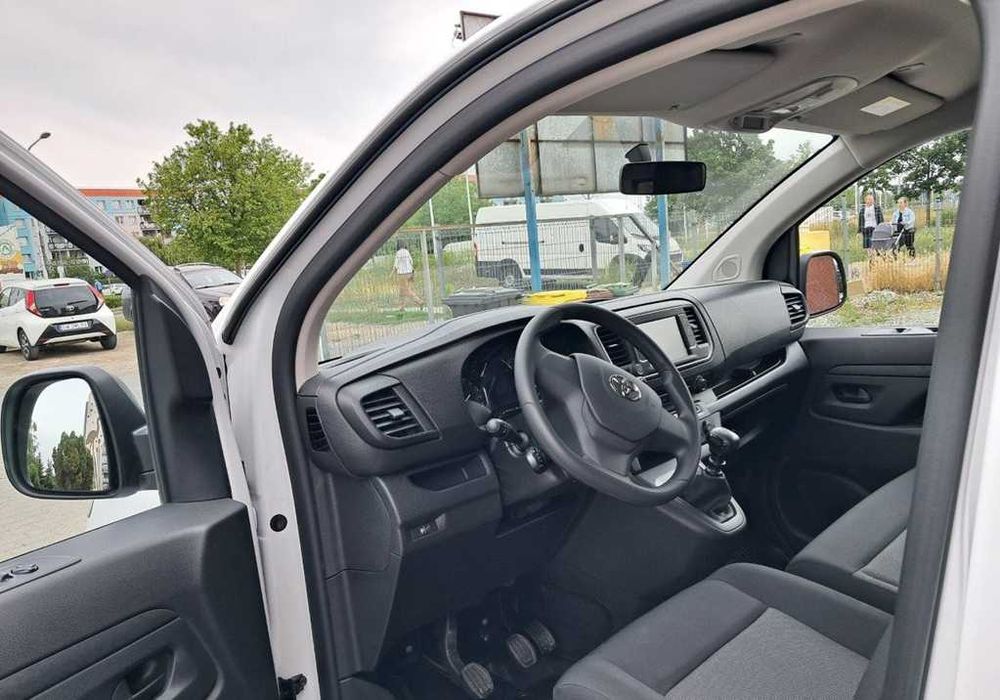 WYNAJEM BUSA 9 osobowego/Bus dostawczy/Przewóz osób/