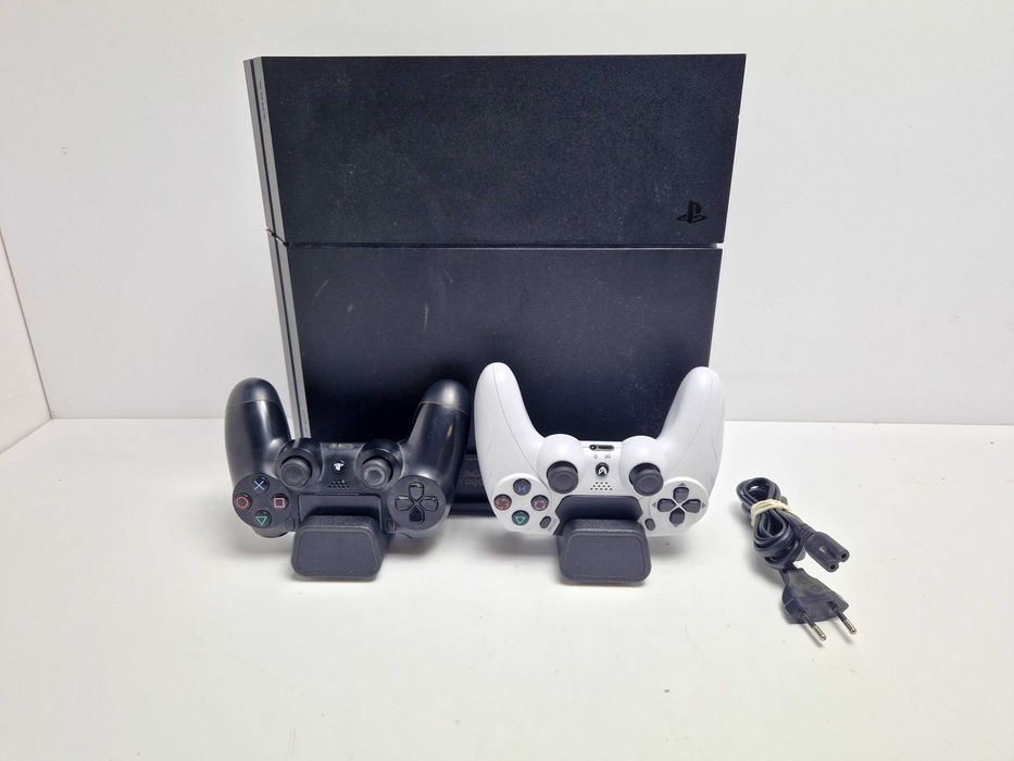 Konsola PLAYSTATION 4 CUH-1216A + 2 kontrolery + Stacja dokująca