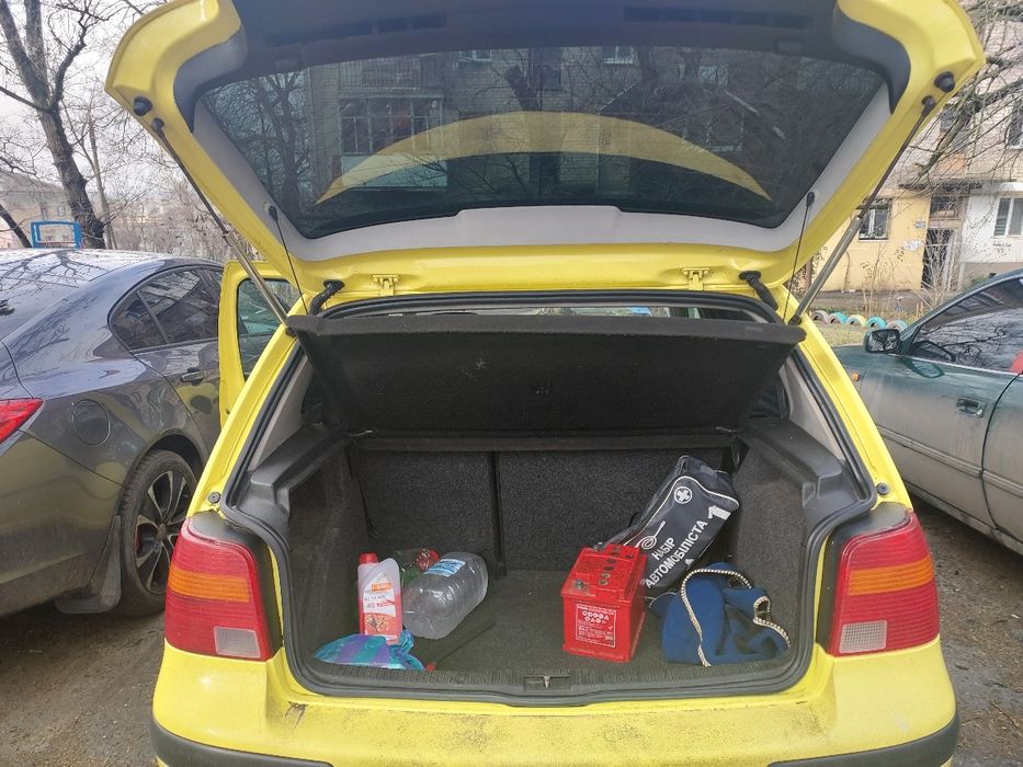 Продам Volkswagen Golf IV, 2003 року випуску.