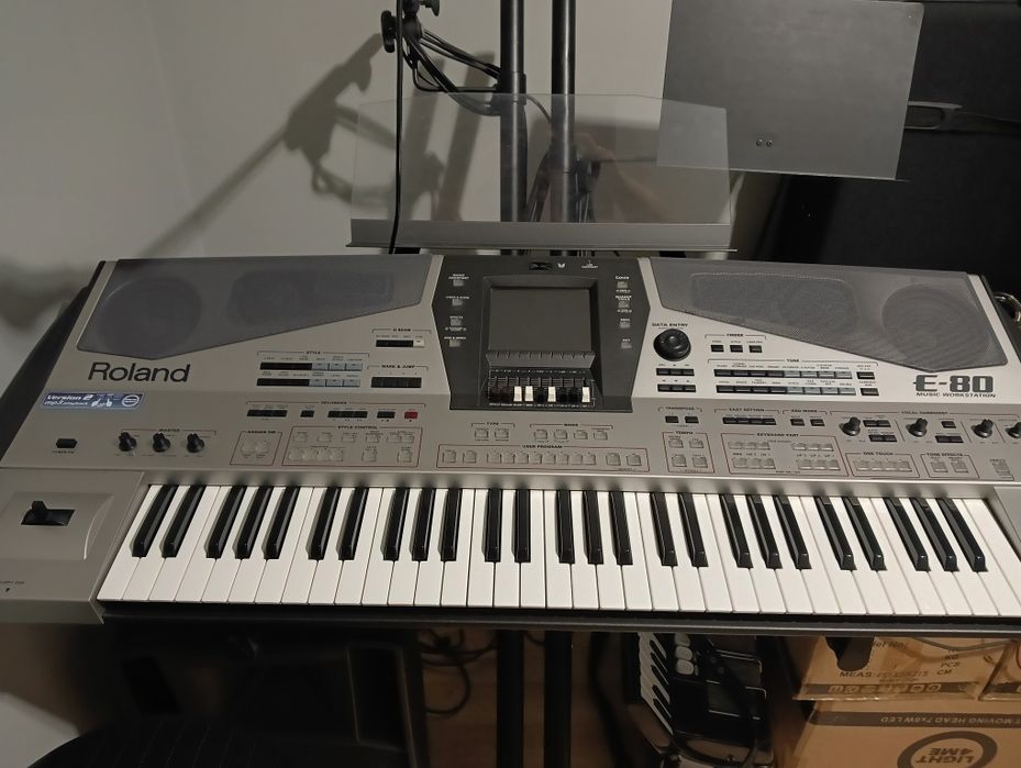 Roland e 80 sprzedam lub zamienię