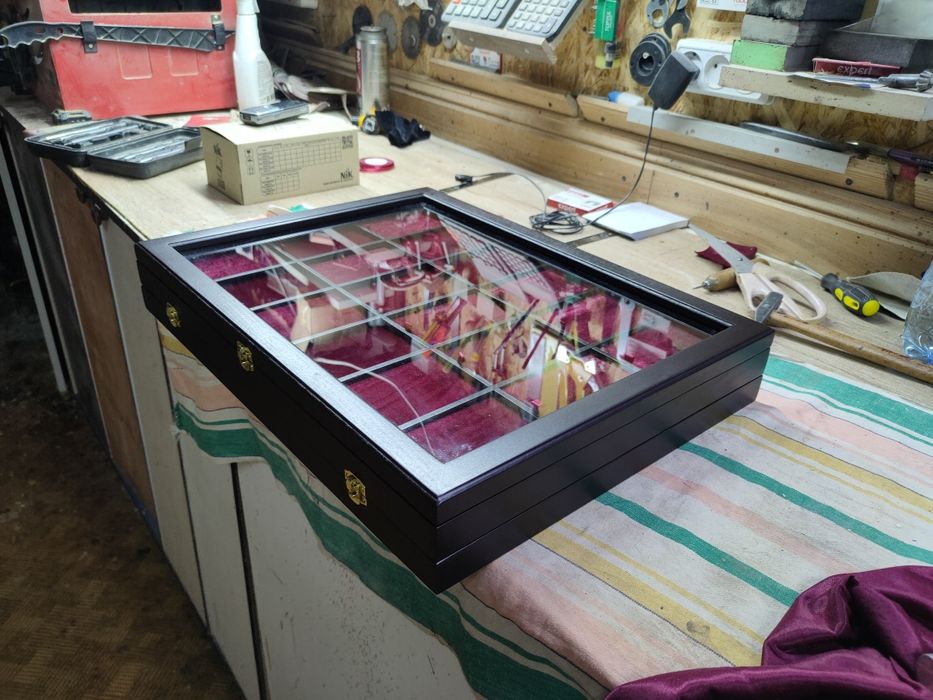 Рамка під ордени та нагороди на 32 ячейки