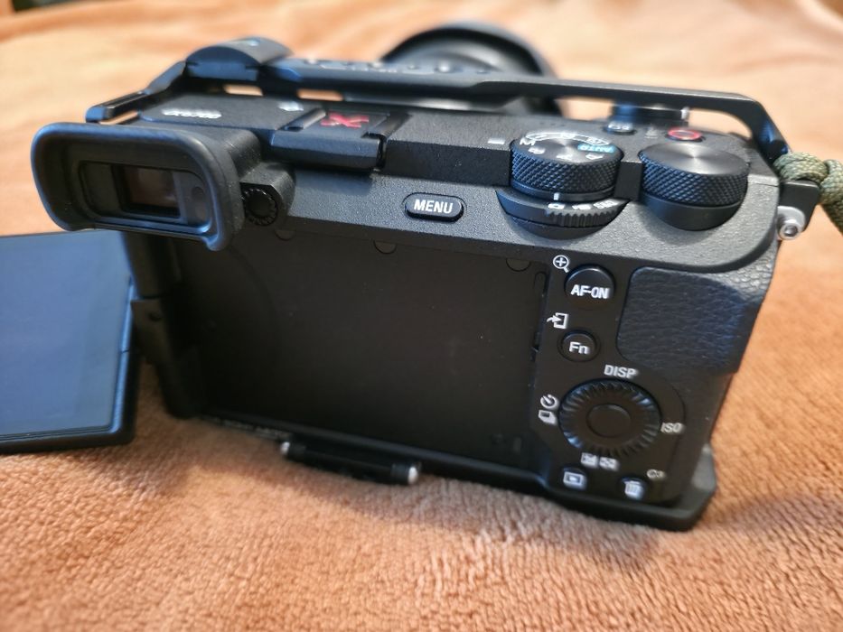 Sony a6700 como nova