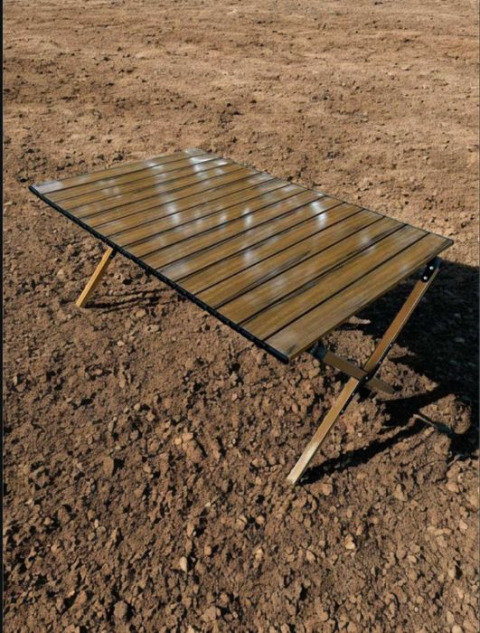 Розкладний деревяний стіл у відмінному стані