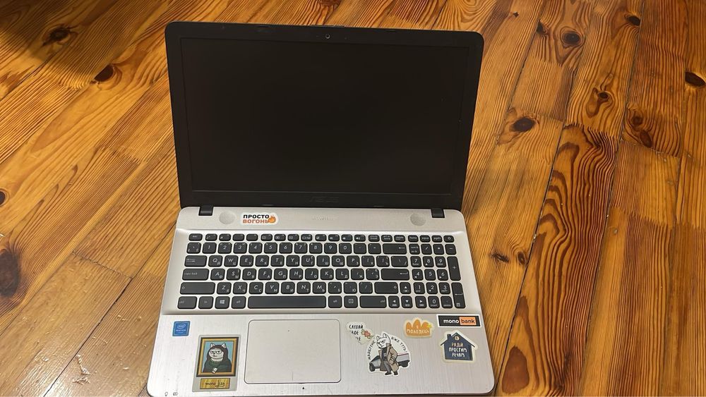 Продам ноутбуки вживані працюючі