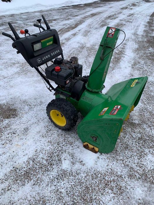 Odśnieżarka John Deere 1032D spalinowa