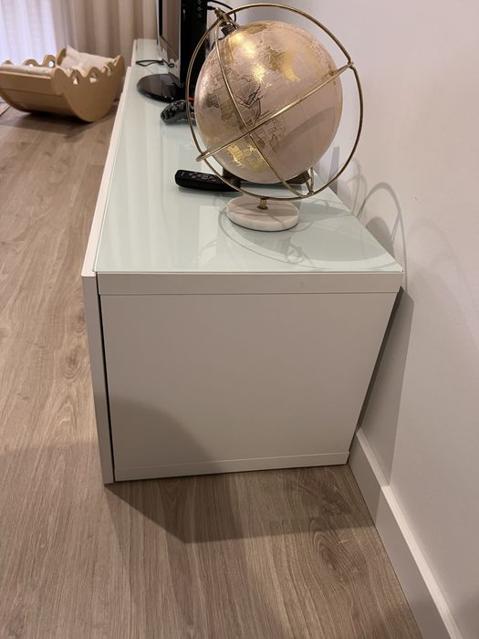 Movel de televisão IKEA