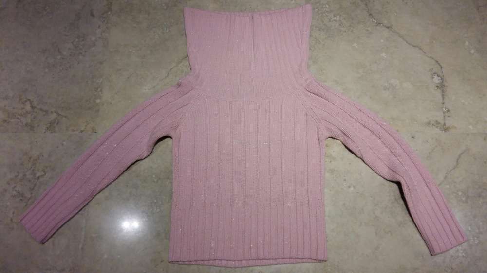 Sweter różowy z golfem