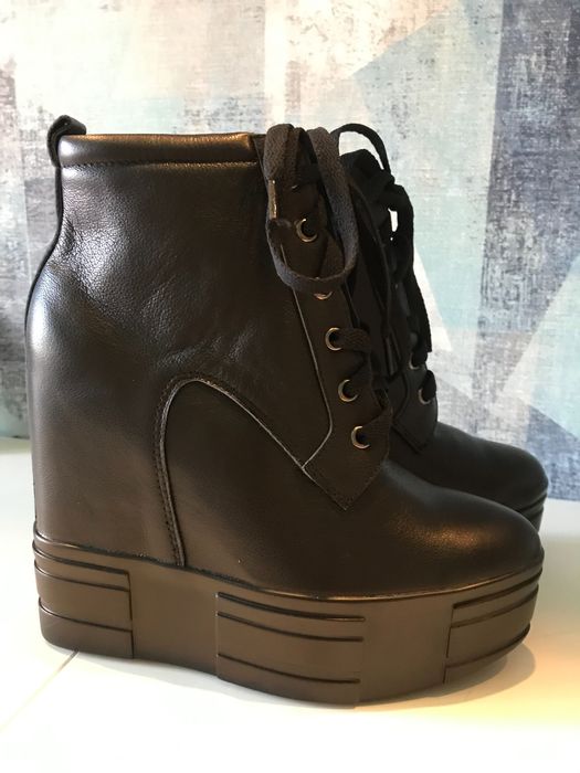 Ботинки женские на танкетке из воловьей кожи 13 см