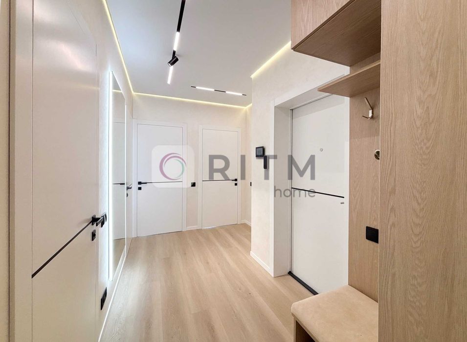 Продаж 2-кімнатної квартири з дизайнерським ремонтом у ЖК Continent Style