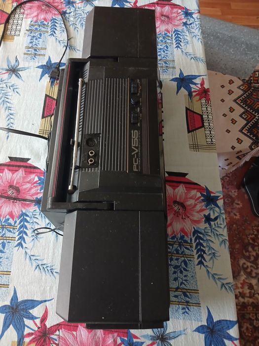 Магнітола JVC PC-RV55W (Японія, 90-ті) робоче радіо, рідні колонки