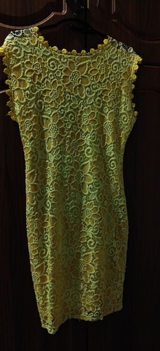 Сукня для свят та на кожен день